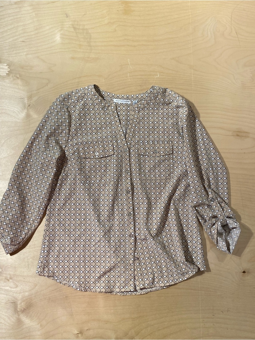 Notations Beige Geometric Button-Front Blouse Medium (SB)